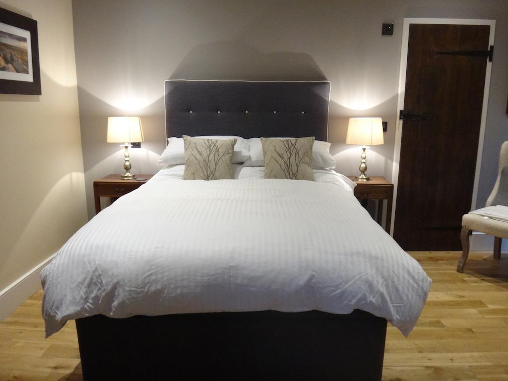 Robin Hood Farm B&B Baslow Room photo